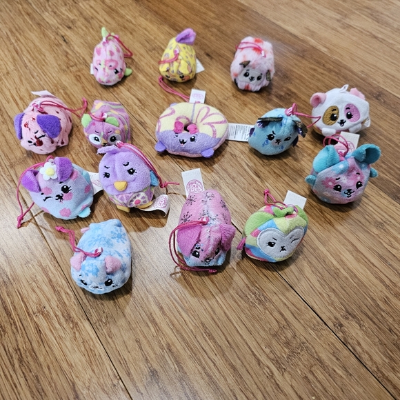 🐶🐧🦉🐻🐹🍩 Pikmi pops mini plush lot of 14 pieces - Picture 1 of 2